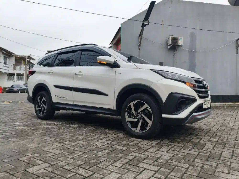 Toyota Rush trd at 2018 low KM istimewa