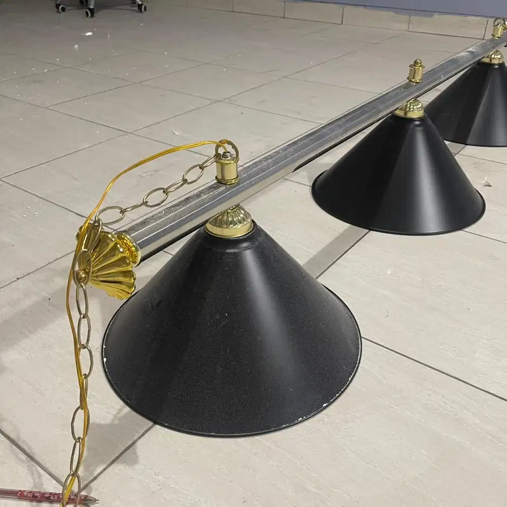 Dijual cepat BU..! Lampu untuk billiard / rumah.