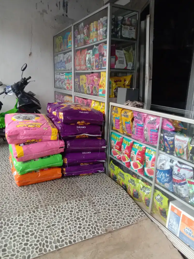Makanan kucing bolt 410 , cat choize 410 per bal pondok aren