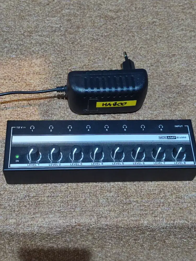 Headphones amplifier 8 channel