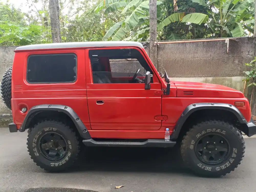 Jimny tahun  4x4