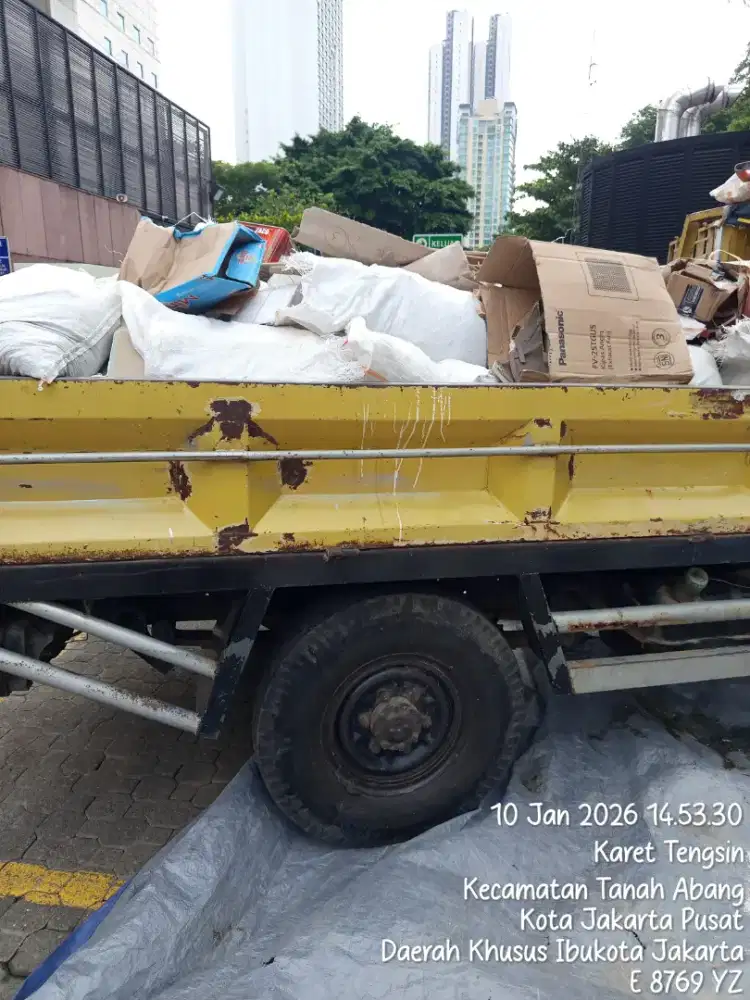 Jasa angkut puing dan buang sampah
