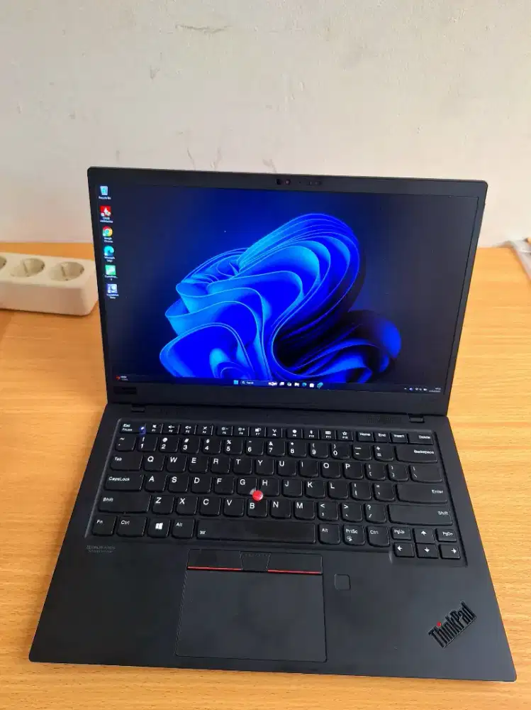 Thinkpad X1 Carbon 7th i7 8650u 256Gb