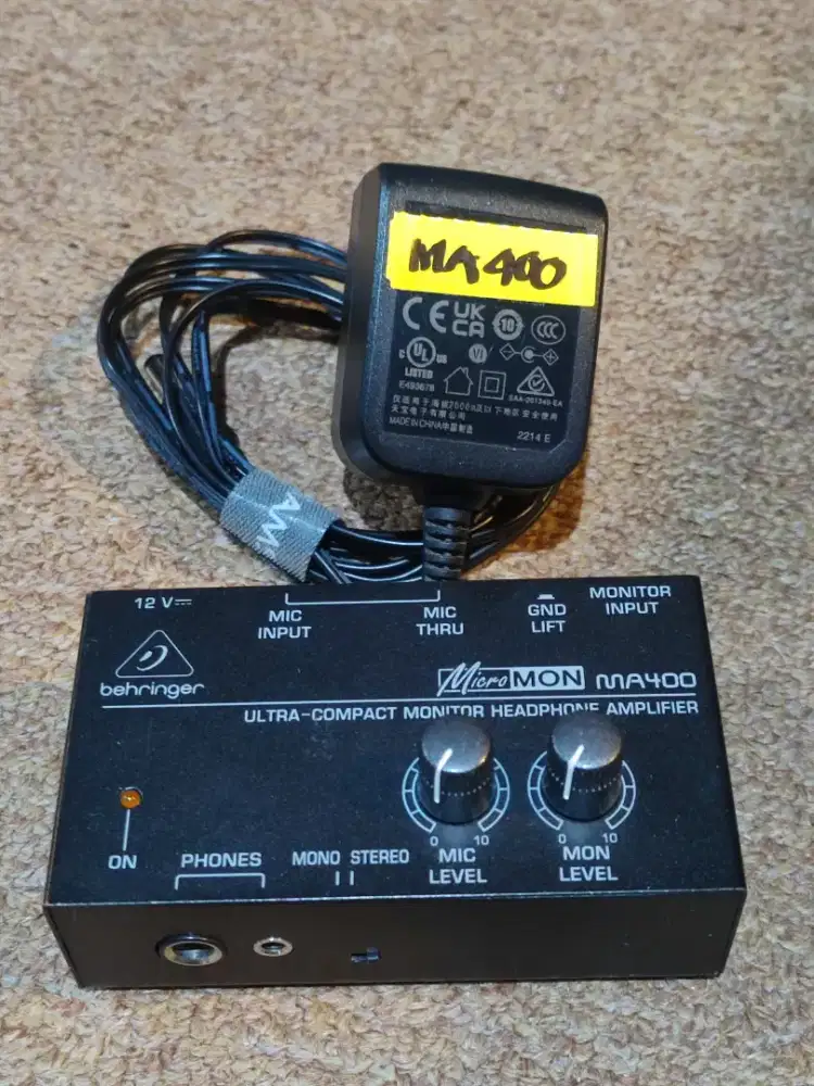 Personal monitor Behringer MA400