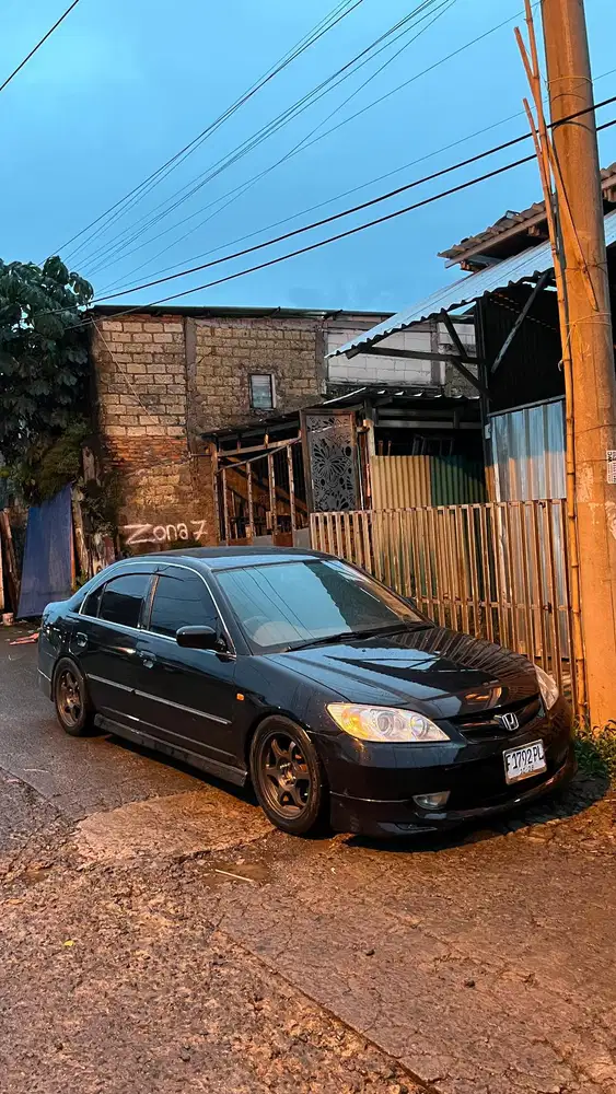 Honda Civic 2004 Bensin