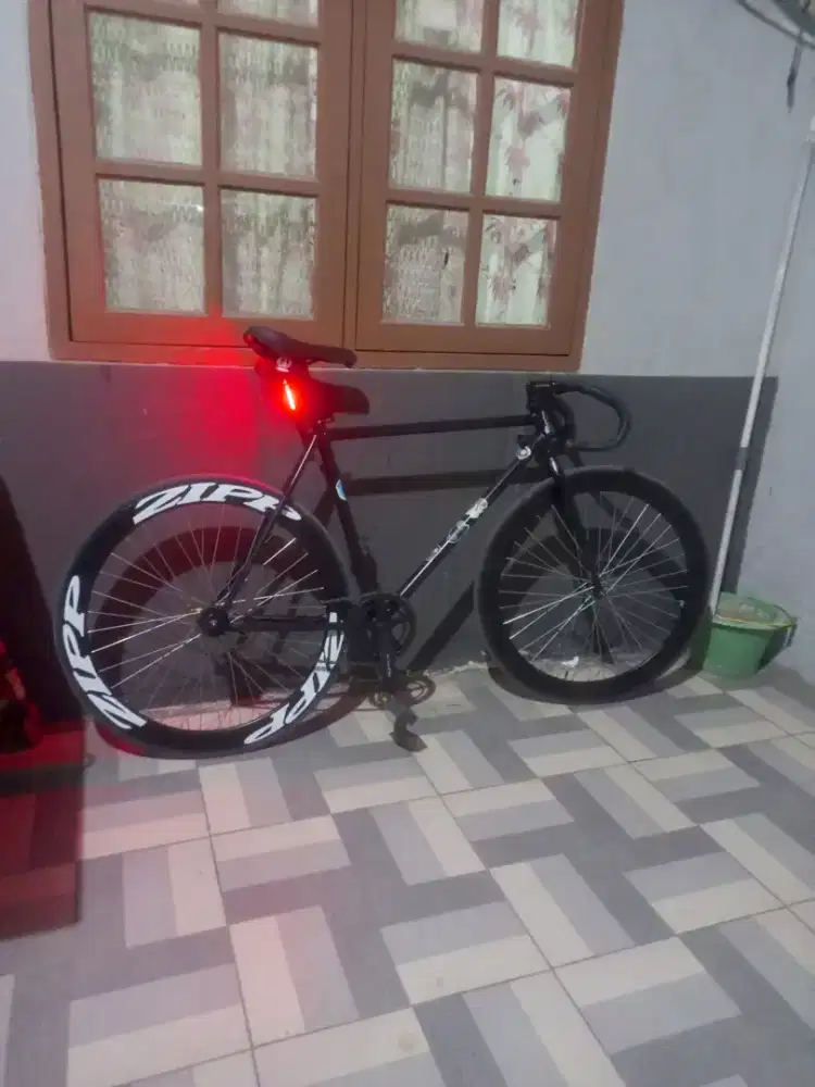 Sepeda fixie masih bagus tinggal pakai