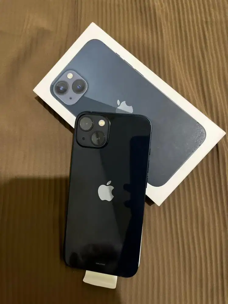 Jual iPhone 13 128GB (like new resmi garansi panjang)