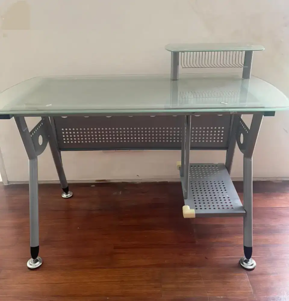 Meja Kerja Kaca Tempered Premium 120cm – Kokoh & Elegan