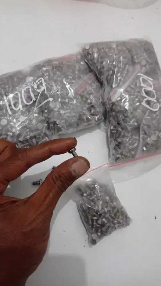 jual borongan baut hex no 7