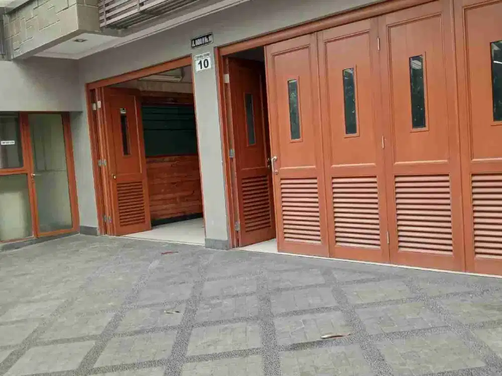 RUMAH KANTOR ( rukan ) SEWA GANDARIA KEBAYORAN BARU JAKARTA SELATAN