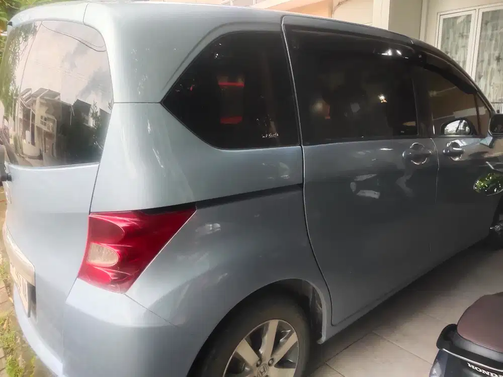 Honda Freed 2009 Bensin