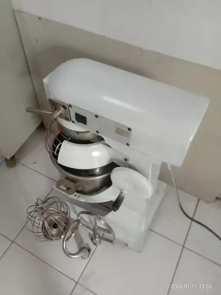 mixer roti dan cake. pastry.10ltr second lengkap mantab