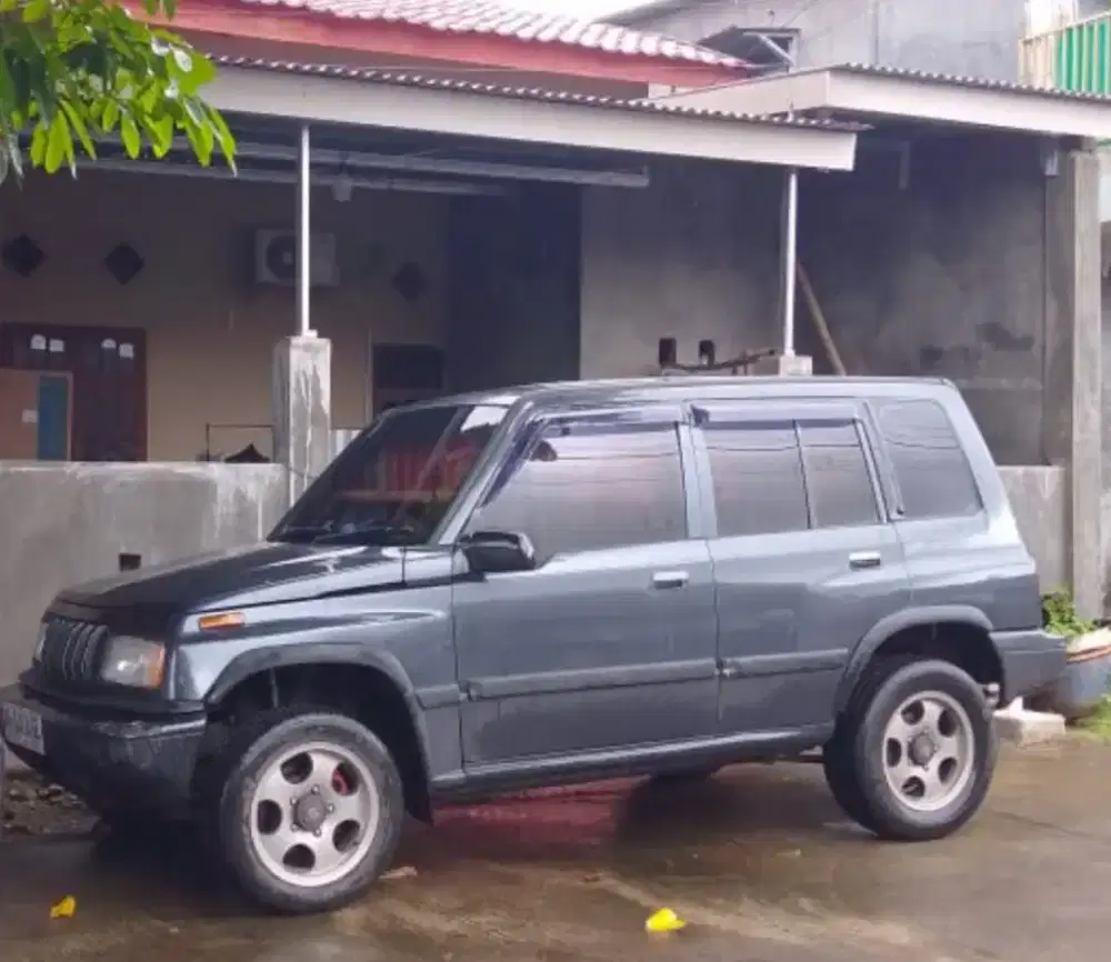 Mobil Mulus sidekick sdh restorasi