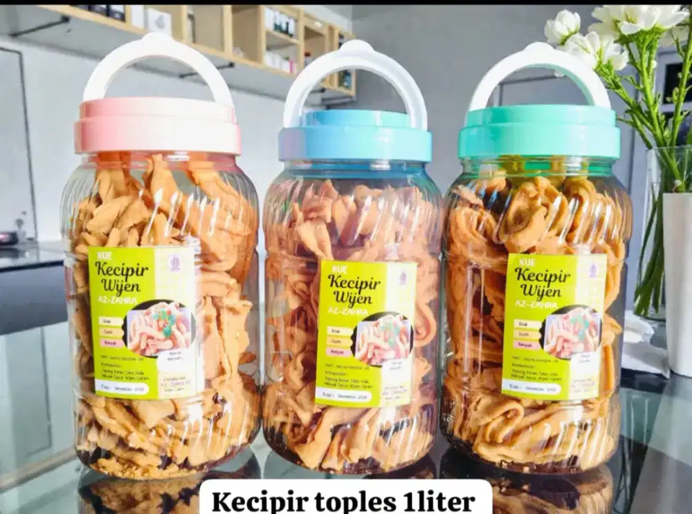 Kitchen sinden menyediakan segala macam Frozen food,camilan dan buah