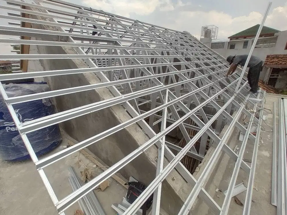 Baja Ringan Kuat Kokoh Lebih Berkualitas Pengganti Atap Lapuk