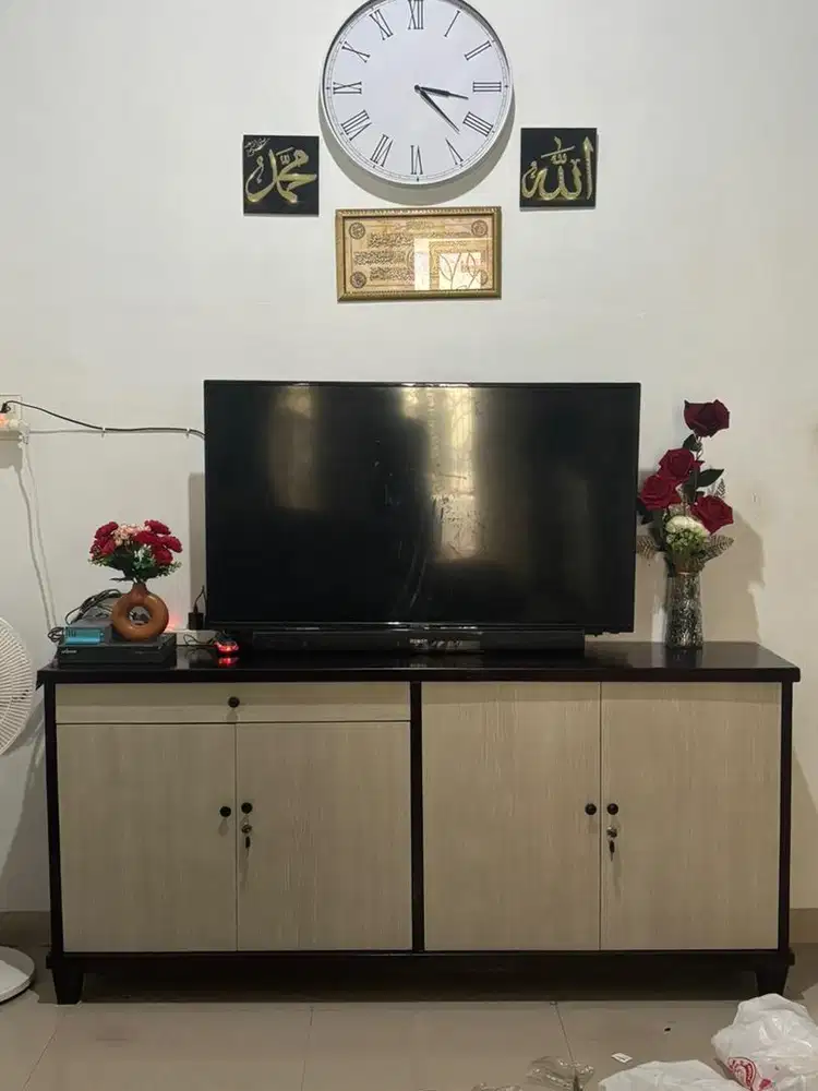 Meja TV/meja serbaguna