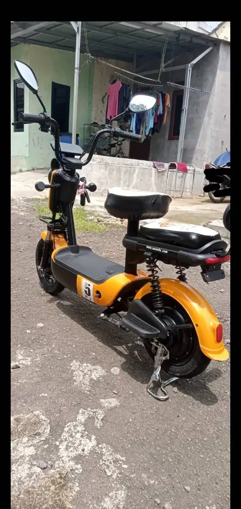 Dijual Sepeda Listrik Uwinfly RF 5 kuning mulus ori