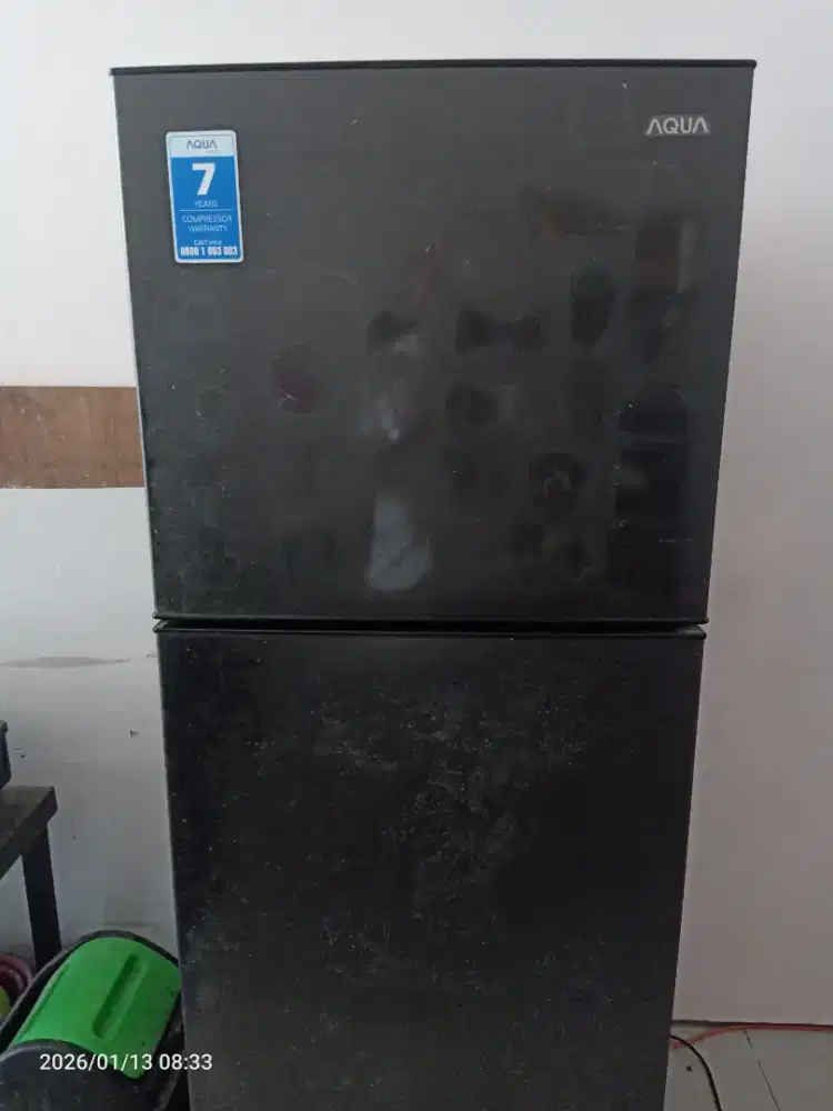 KULKAS 2 PINTU Merek AQUA
