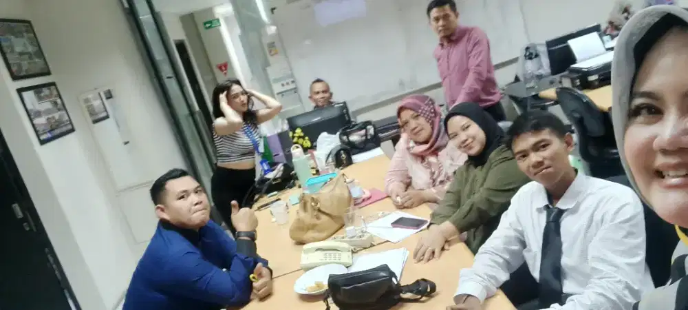 Loker staff account excecutive