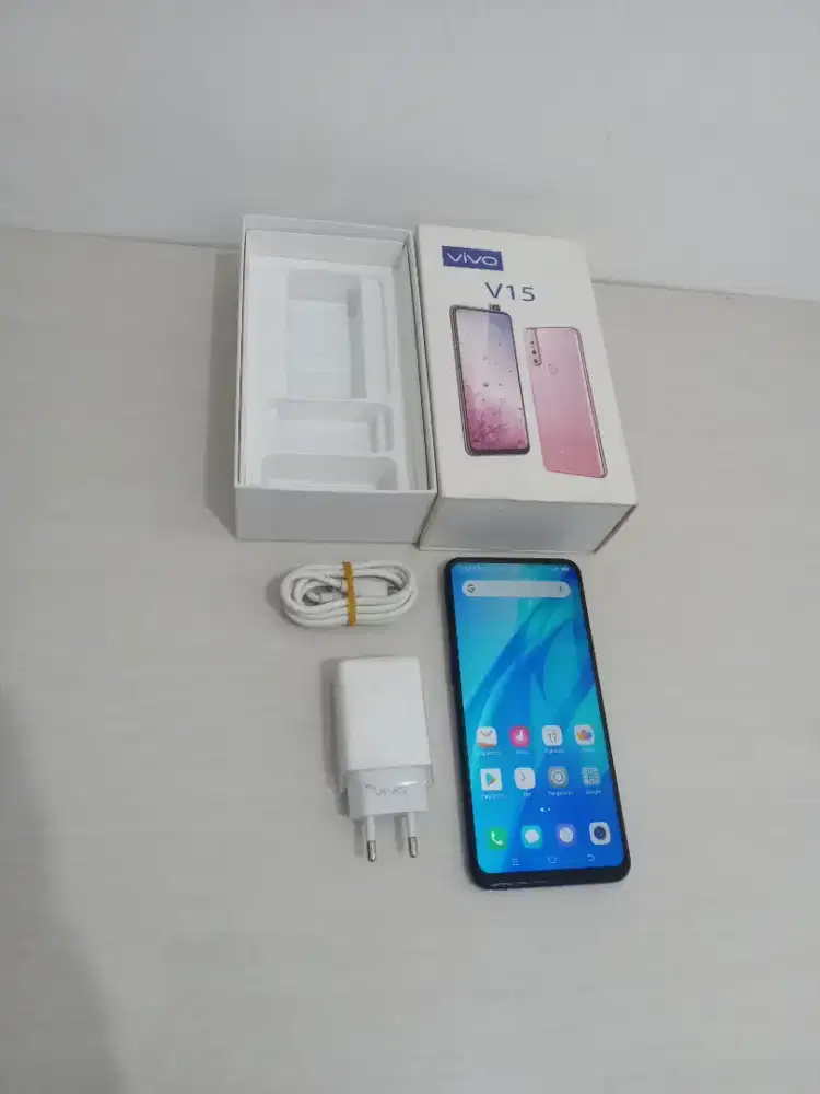 VIVO V15 8/256GB
