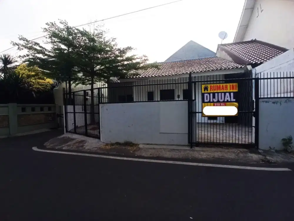 Rumah Kantor Murah Sewa Disewakan Strategis di Tebet Timur, Akses 2 mobil, dekat Tol