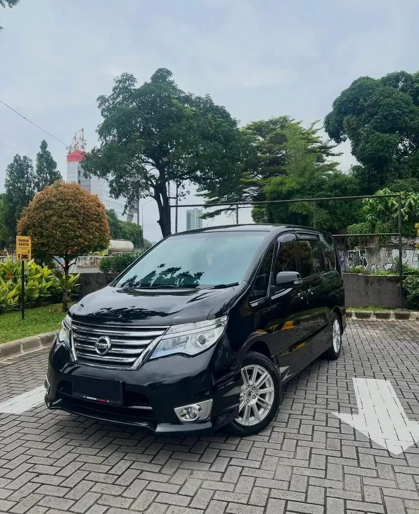 Nissan Serena Hws 2016 Good Condition