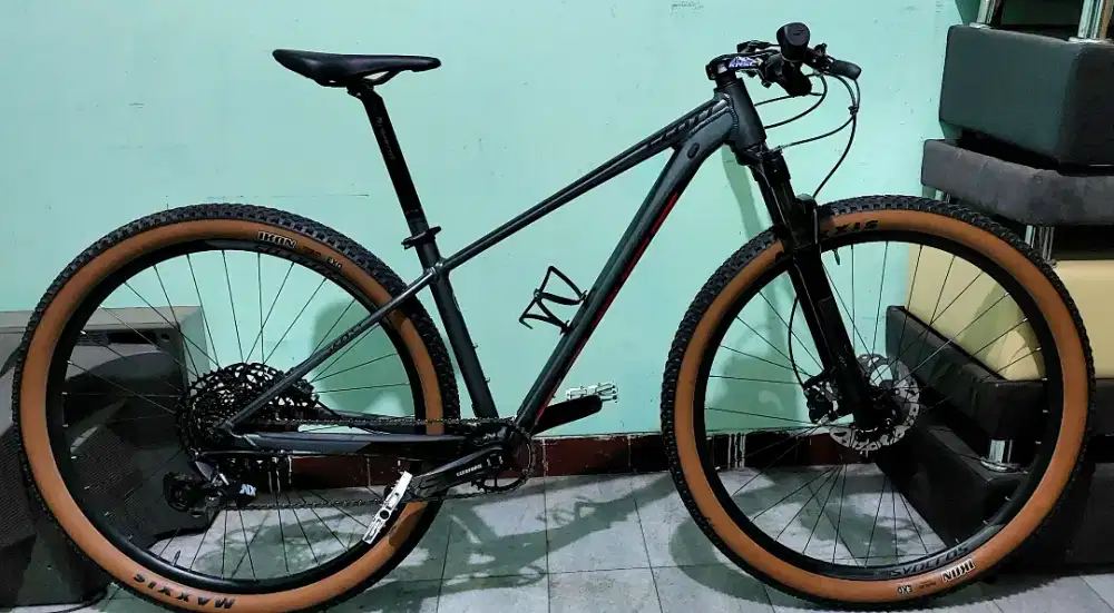 Sepeda scott scale 970  ban 29er size s full upgrade