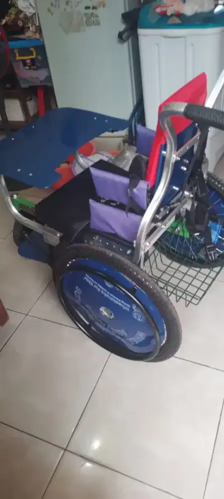 Kursi Roda BARU Adaptif Australia