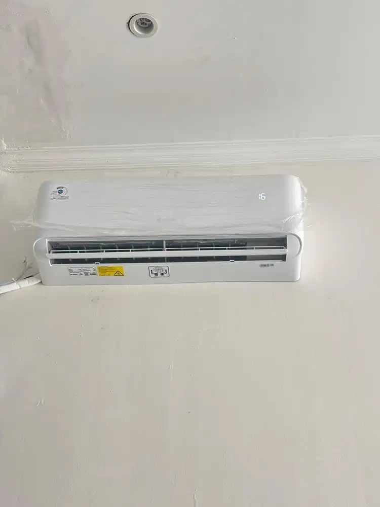 Jual AC second tapi masih baru