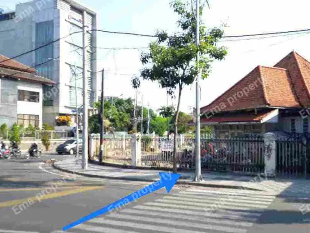 Dijual / disewakan rumah hook Jl. Diponegoro Ciliwung