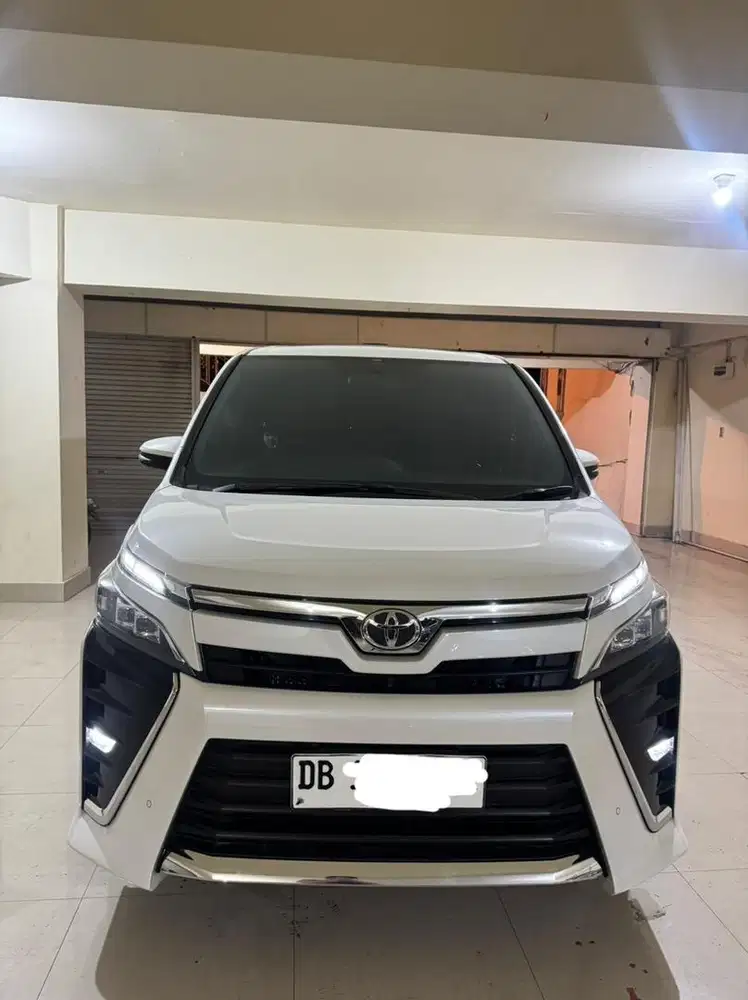 Toyota Voxy Pemakaian 2022