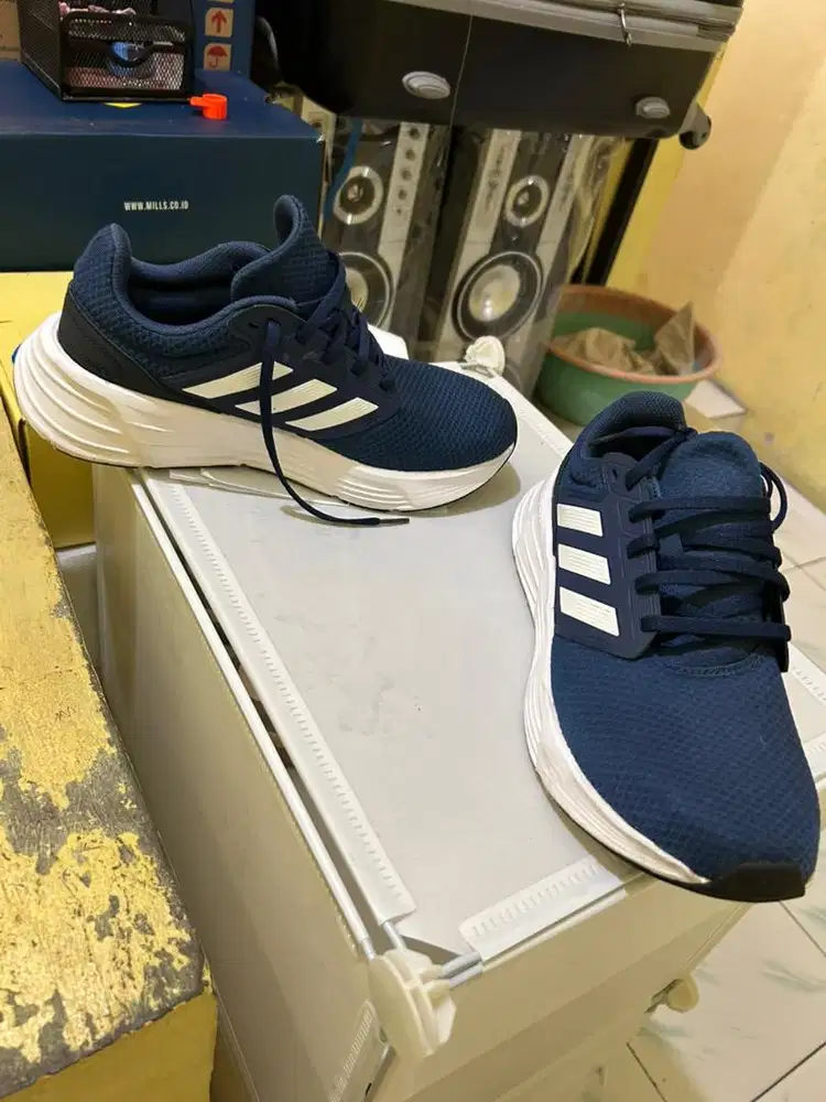 Sepatu Running Adidas Galaxy 6