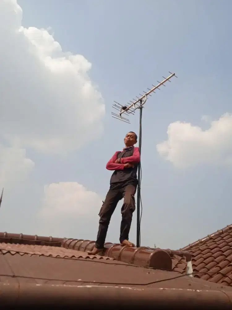 Spesialis Pasang Antena TV Siaran Digital