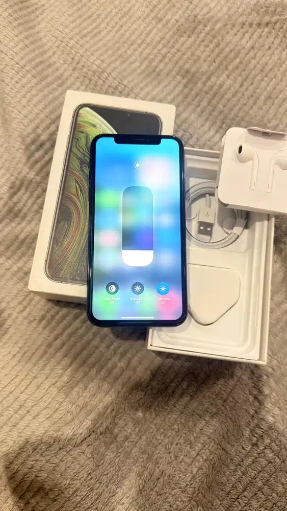 Iphone Xs Grey 256GB Mulus Lengkap Terdaftar