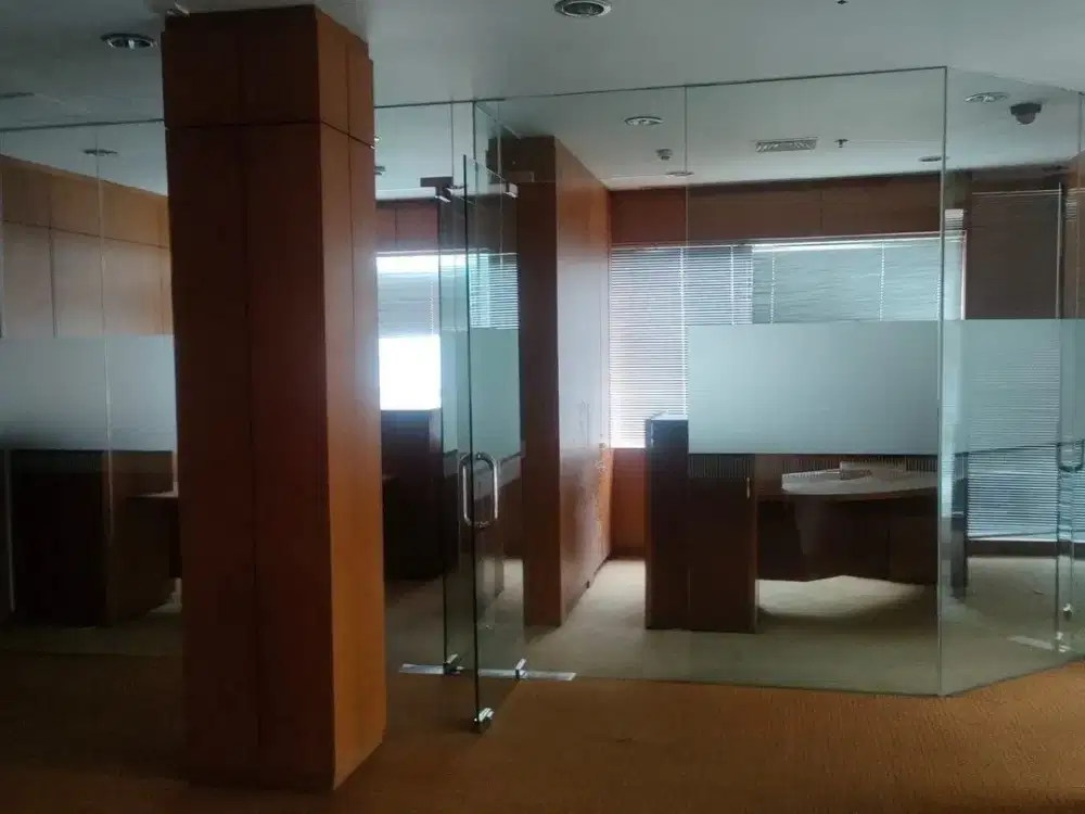 Ruko Gandeng Lokasi Premium Disewakan, di Teuku Umar Barat Area