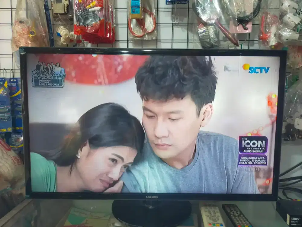 Tv LED Samsung 32 in