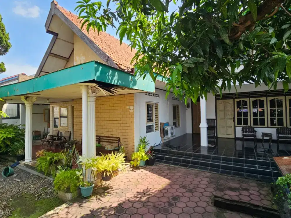 Rumah Lama di Puspogiwang Semarang Barat Cocok Untuk Rumah Kost