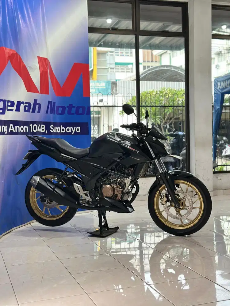 Honda Cb150R Street Fire Se Thn' 2017 Km 9Rb Anugerah Motor Pucang