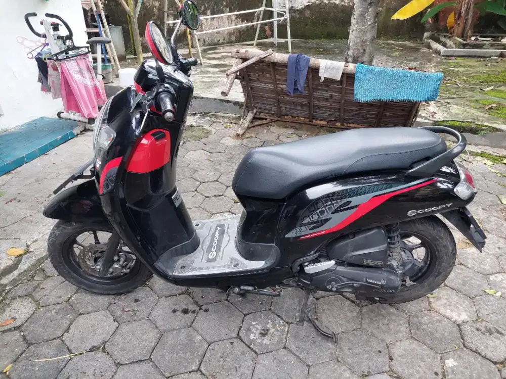 [Dijual - Bekas] HONDA SCOOPY SPORTY 2019 HITAM