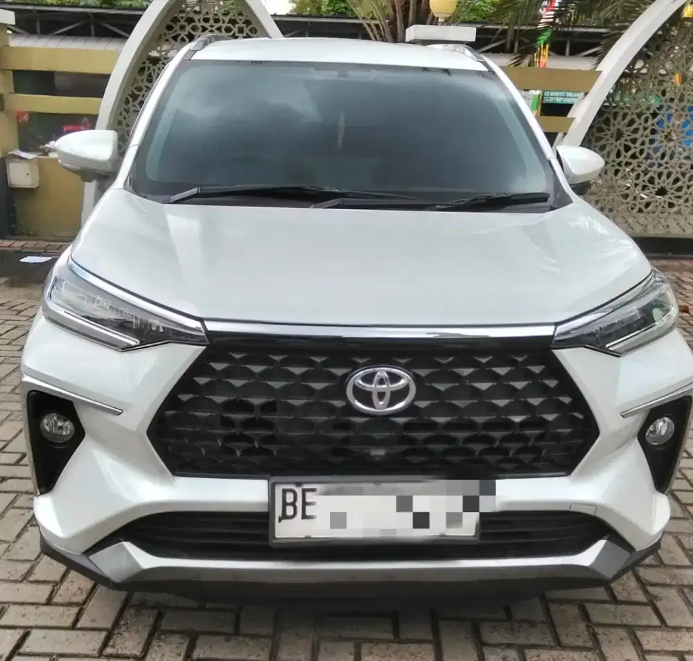 VELOZ Q 2023 MATIC PUTIH