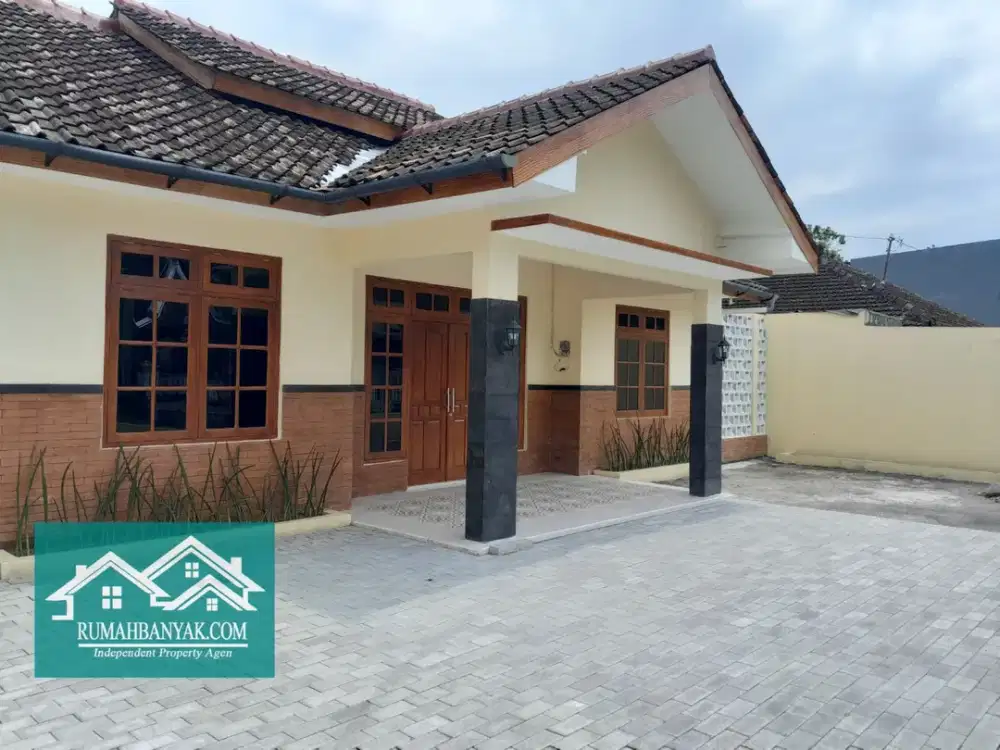 Jual Rumah Besar Cocok Untuk Hunian, Kantor Maupun Usaha Dekat JL Magelang Sleman