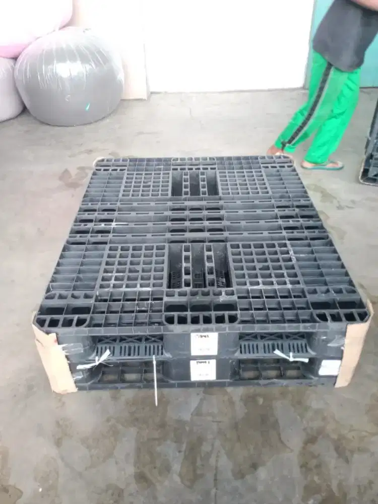 Pallet plastik second banyak stok