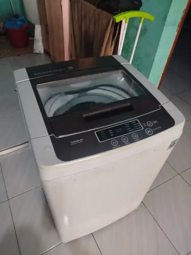 Mesin cuci LG satu tabung 8 kg