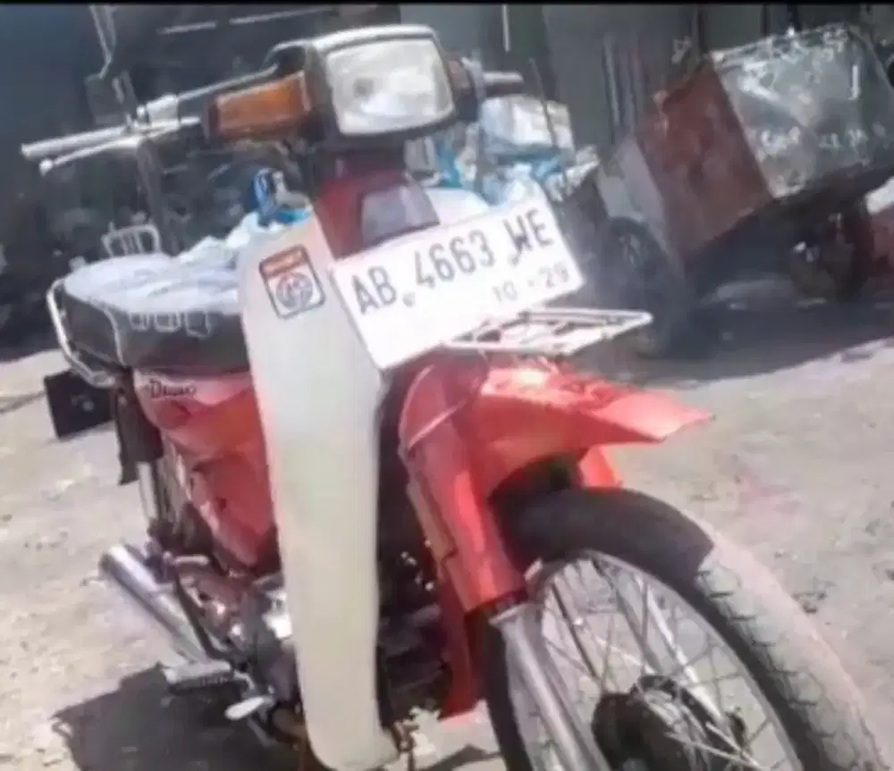 Jual SUZUKI RC BRAVO 100
Warna Merah
Tahun 1997