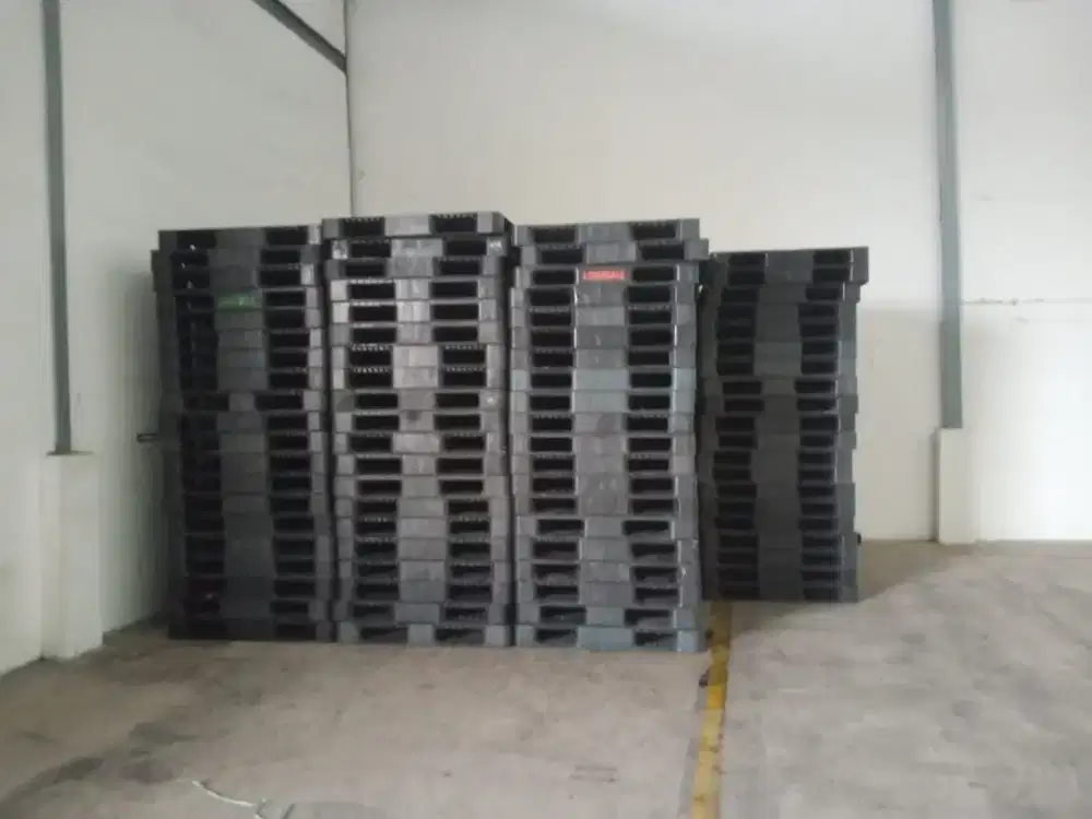 Pallet plastik bekas New siap operasional