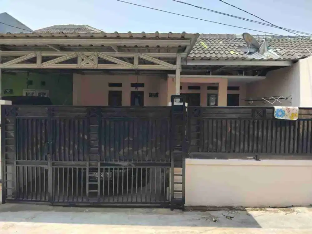 RUMAH DI PESONA TAMAN SITU GUNUNG