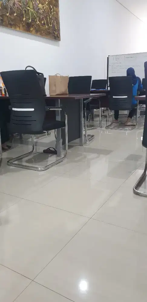 Dicari staff untuk live