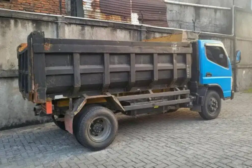 Di jual Mitsubishi Fe74 2016