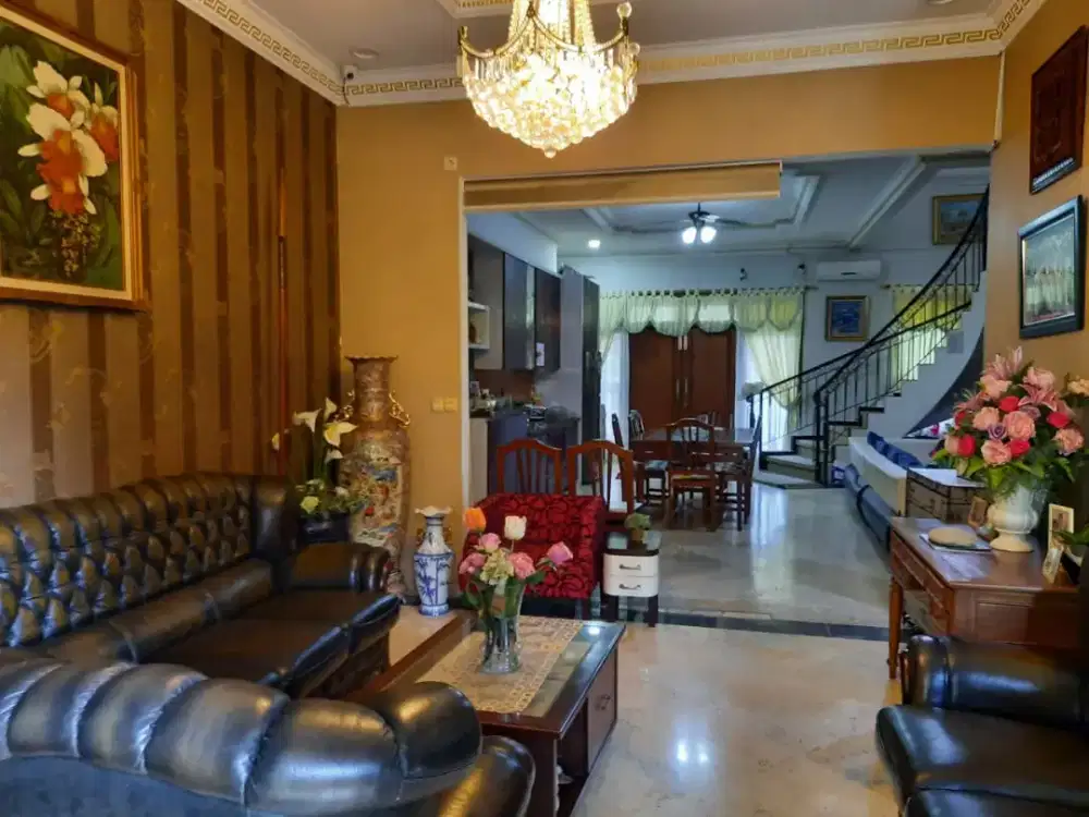 Rumah Asri di Megapolitan Cinere, Limo, Depok