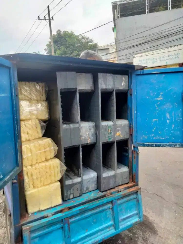 Pallet plastik second tidak ringkih